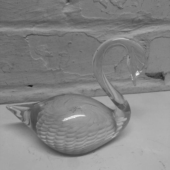 Sardinia Crystal Hand Blown White Swan Marcolin Made in Italy Paperweight - Picture 2 of 4